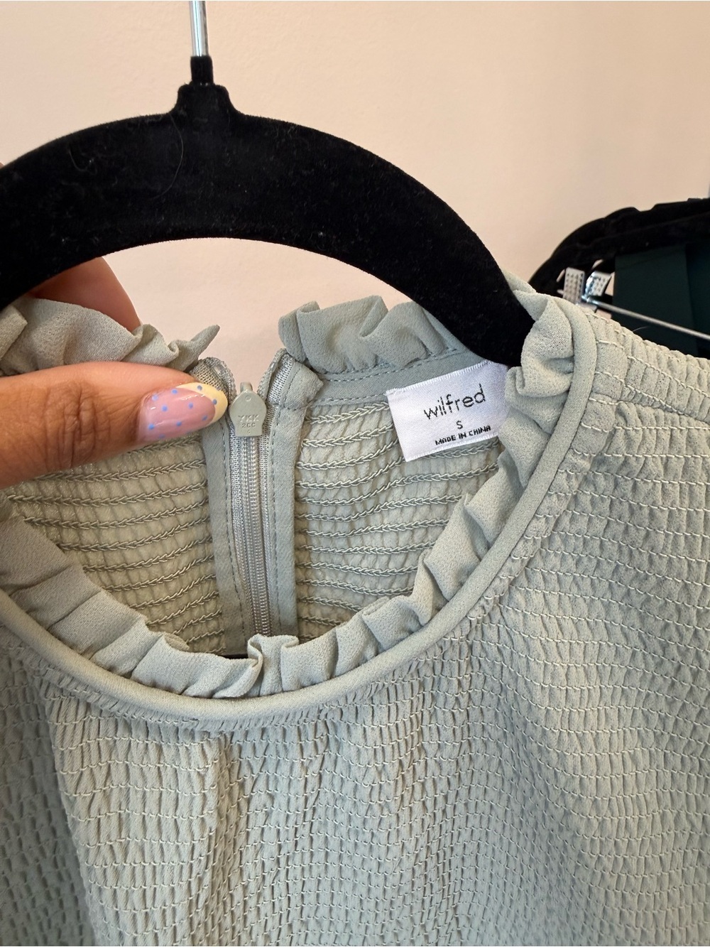 Aritzia Wilfred Tempest Smocked Ruffle Hem Top Light Green Size Small - Picture 7 of 10